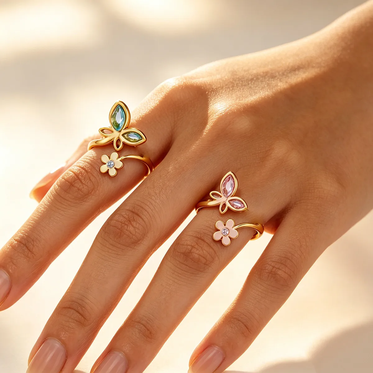 Women'S Accessories Trends 2026 - 여성을위한 조정 가능한 꽃 반지 미니멀리스트