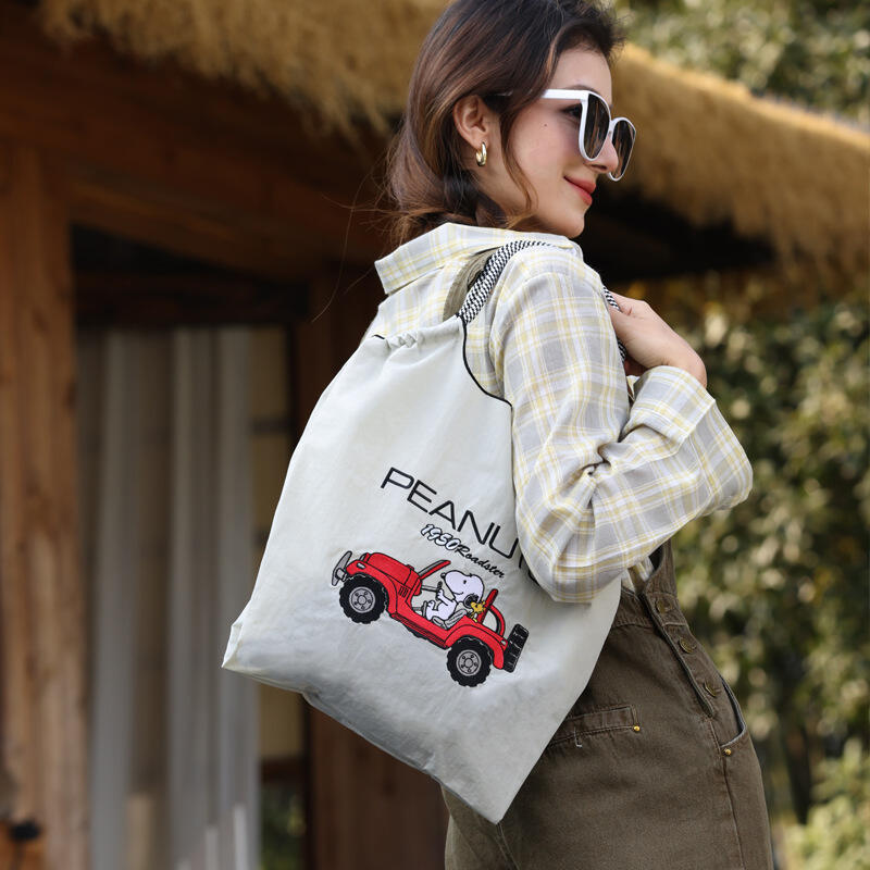 Accessories Brand For Women - 스누피 공동 브랜드 자수 나일론 토트
