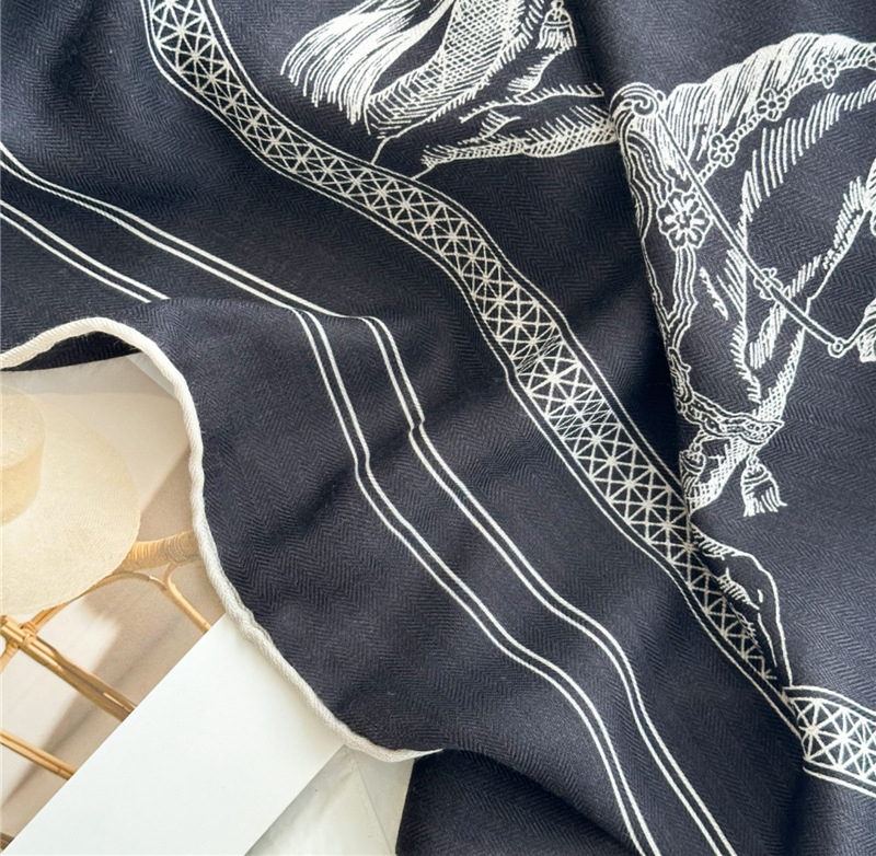 블랙 호스 울 실크 혼방 스카프, 핸드롤 엣지 숄, 반 - Accessories Brand For Women 리뷰 및 가격