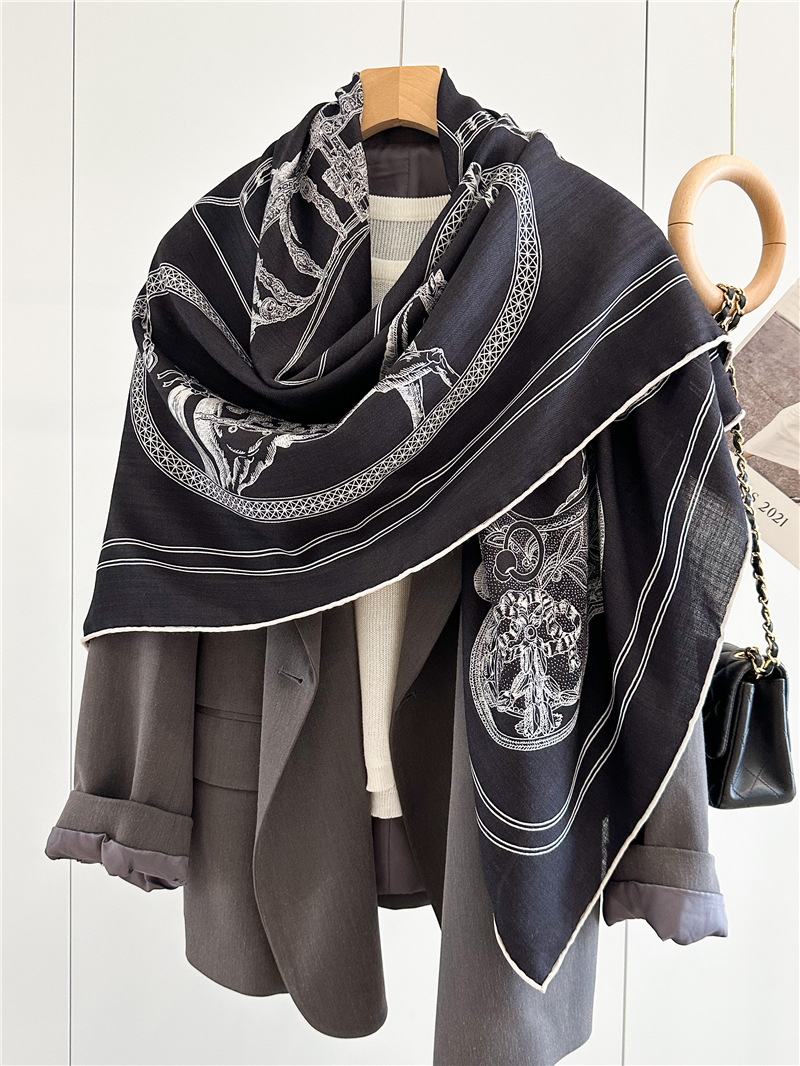 블랙 호스 울 실크 혼방 스카프, 핸드롤 엣지 숄, 반 - Accessories Brand For Women 리뷰 및 가격