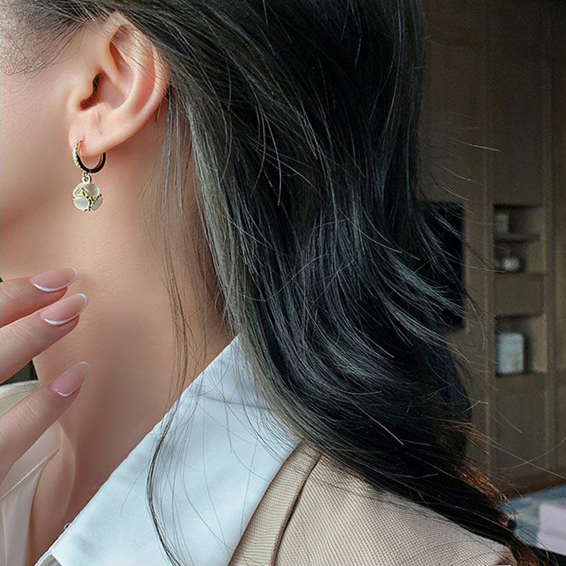 우아한 캣츠아이 스톤 원형 볼 드롭 귀걸이, 2026년 - Women'S Accessories Trends 2026 리뷰 및 가격